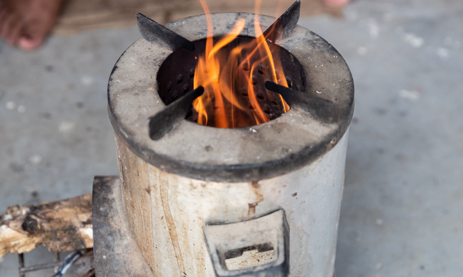 Uganda Energy Efficient Cookstoves